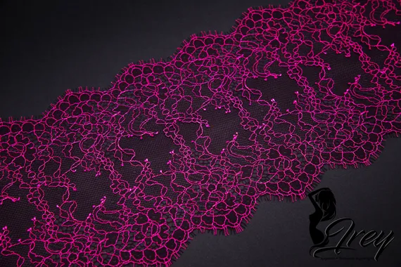 01-49 Кружево шантильи, 16 см, слива/фуксия