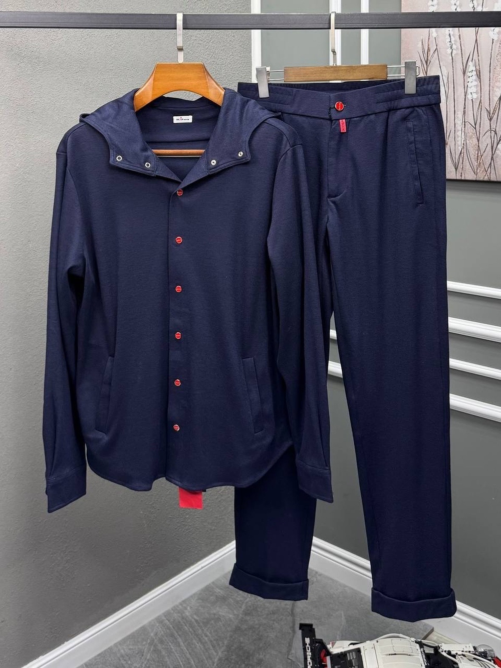 Кашемировый костюм Kiton