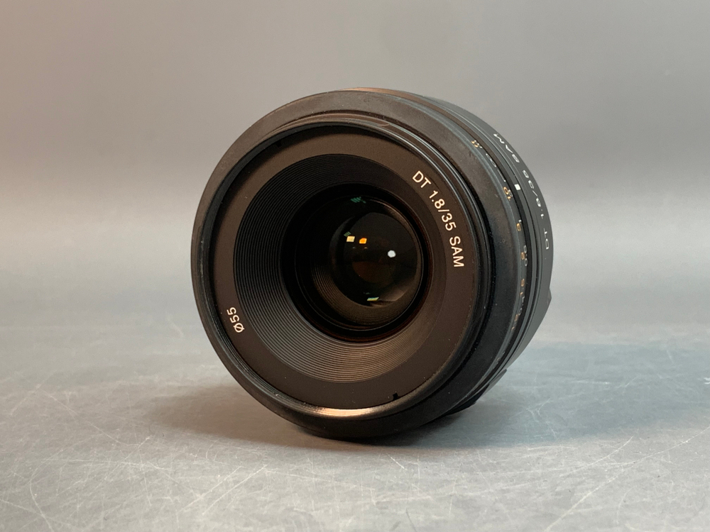 Sony DT 35mm 1.8 SAM