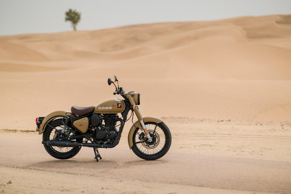 Royal Enfield Classic 350 Signals Desert Sand