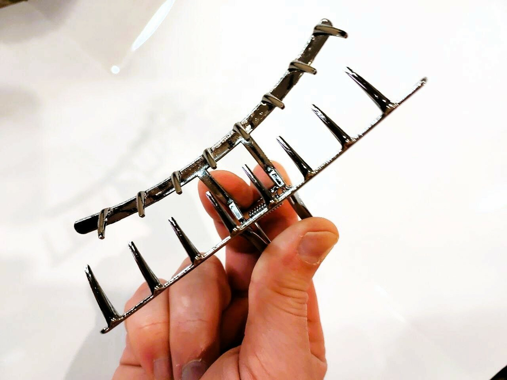 Заколка Краб. Модерн. Усиленная. Металлическая. Для прически хвост. Для всех типов волос. Цвет черный.