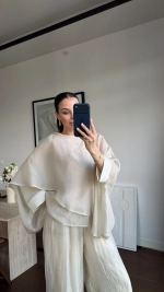 Блуза многоярусная с накидкой