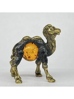 Бронзовая статуэтка на янтаре