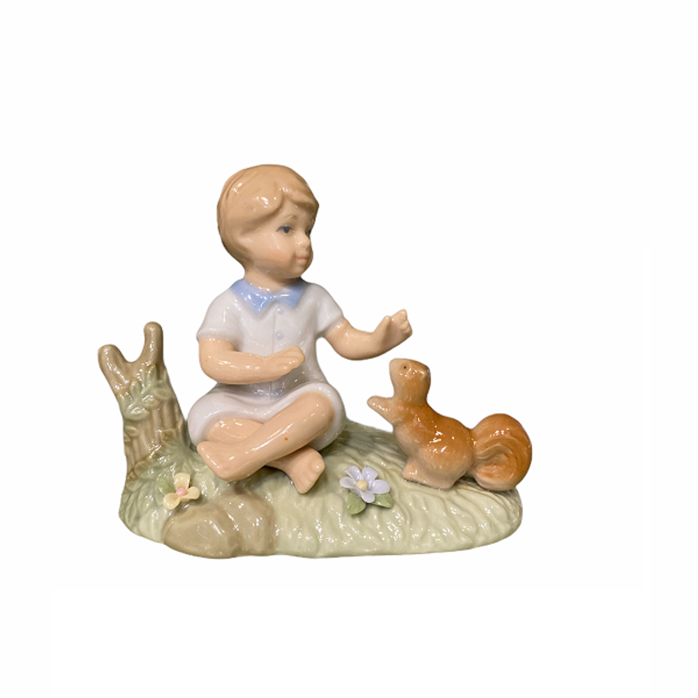 Мальчик с белкой [Арт. 107325]