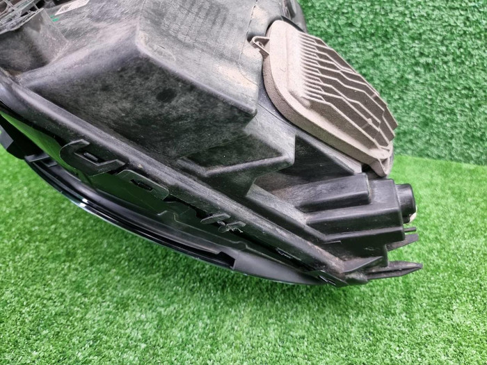 Фара правая Mercedes GLC X253 (2015-2019) LED