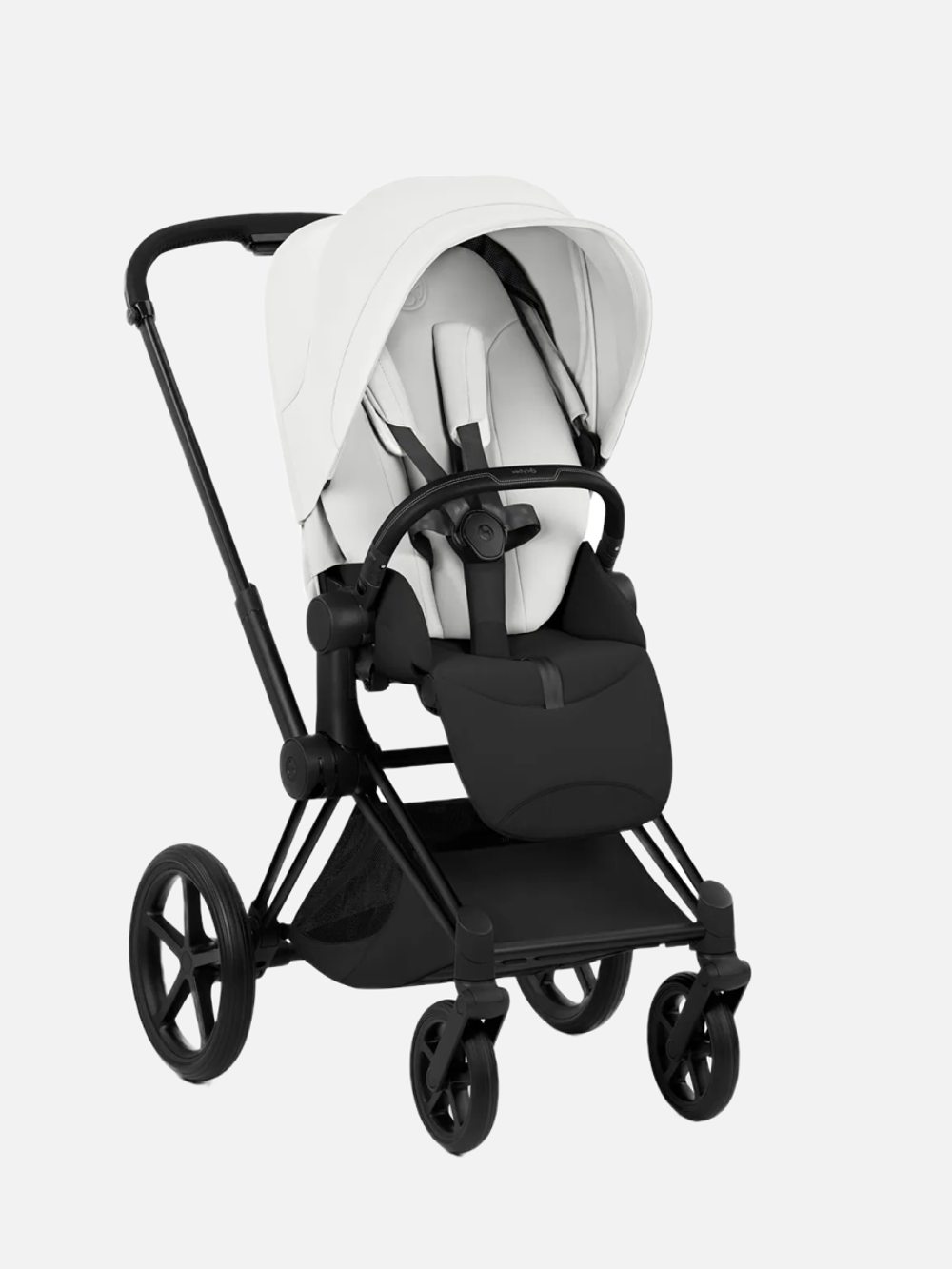 Cybex Priam 5 Style, в цвете Off White (шасси Matt Black) + автокресло Cybex Cloud T Plus