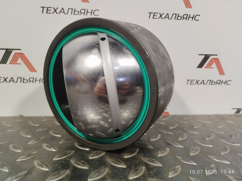 Втулка 561-50-82311