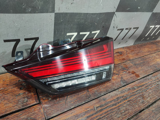 Фонарь задний правый Lexus RX 4 19-22 Б/У Оригинал 8158048300