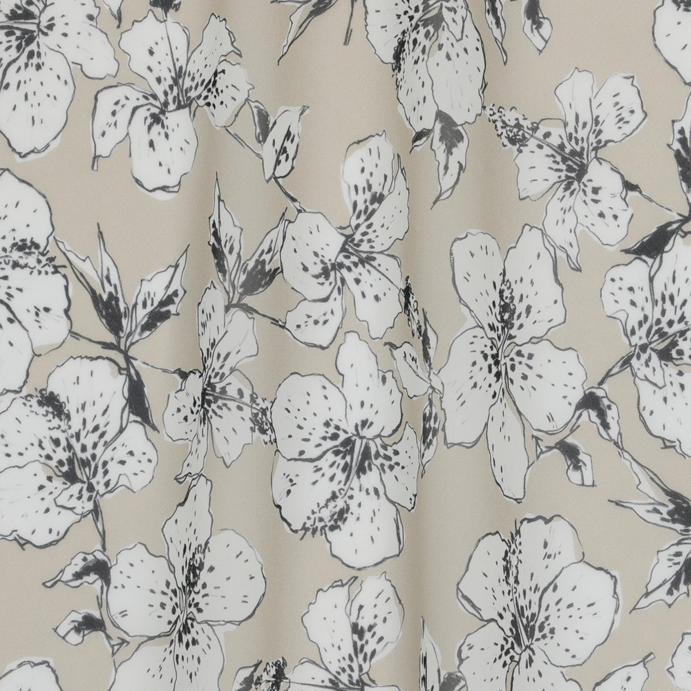 Полупрозрачный шёлковый стретч-крепдешин с цветами гибискуса на кофейном