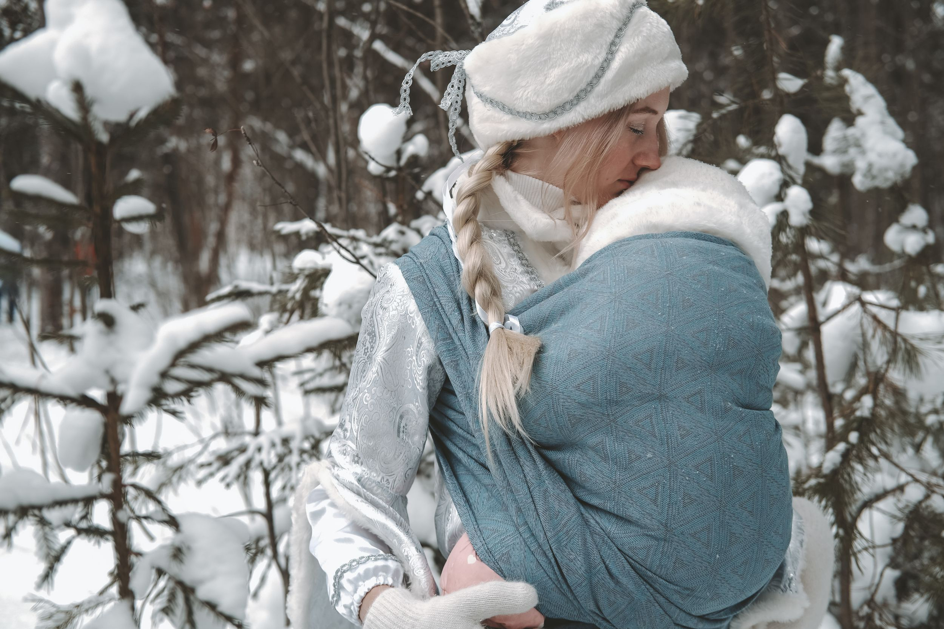Слинг-шарфы и эрго-рюкзаки из натуральных авторских тканей