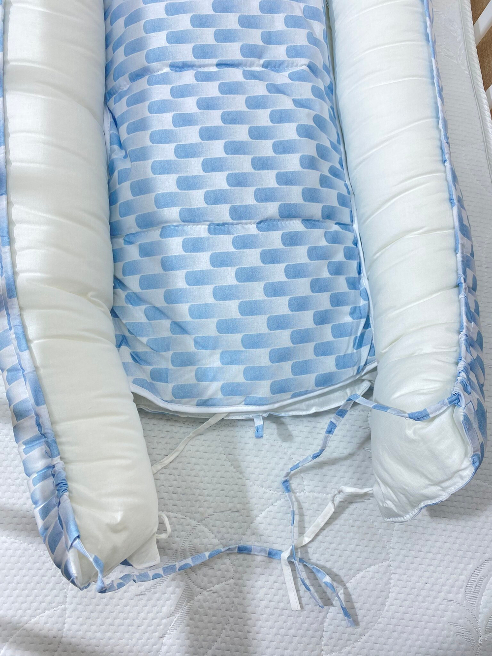 подушка-гнездышко для круглых/овальных кроваток LEO