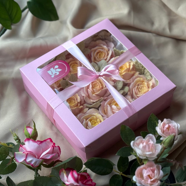 Букет зефирных роз в подарочной коробке - роскошный подарок, который тает во рту