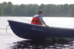 Пластиковая лодка DeltaMarine 478