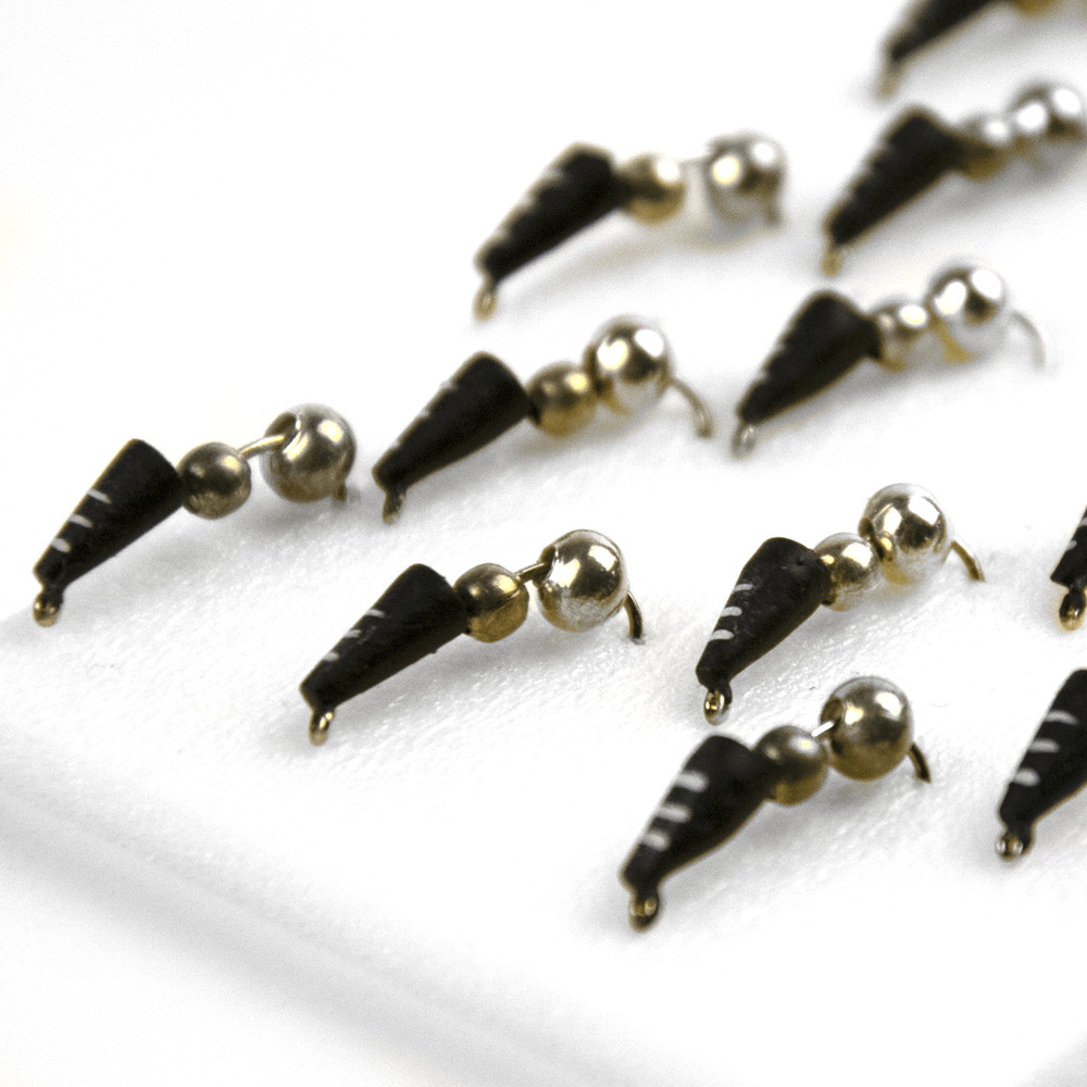 Мормышка "Уголок с рисками" + 2 металлических шарика