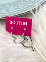 Серьги серебристые в форме сердца