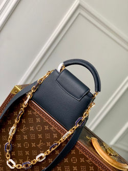 Louis Vuitton Capucines Mini