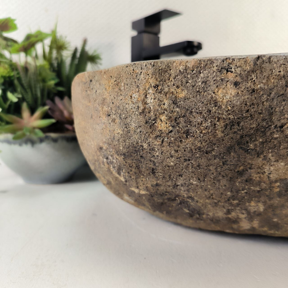 Раковина из речного камня RS-65259 48*45*15 0862