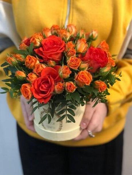 Цветы в коробке Оранжевое настроение