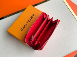 Louis Vuitton Zippy Wallet
