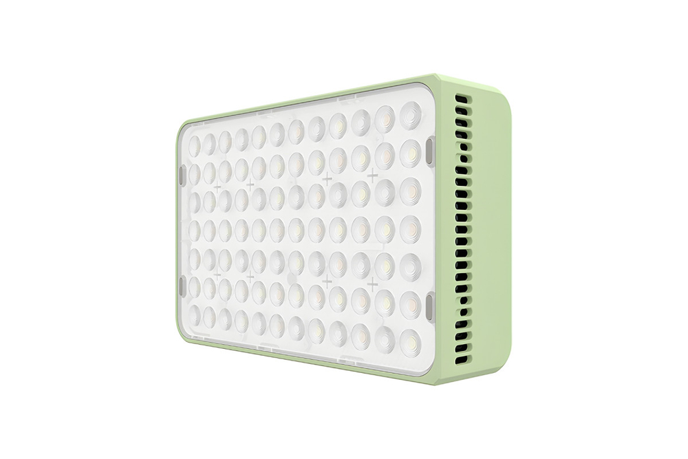 Осветитель Aputure Amaran Ace 25c kit, зеленый