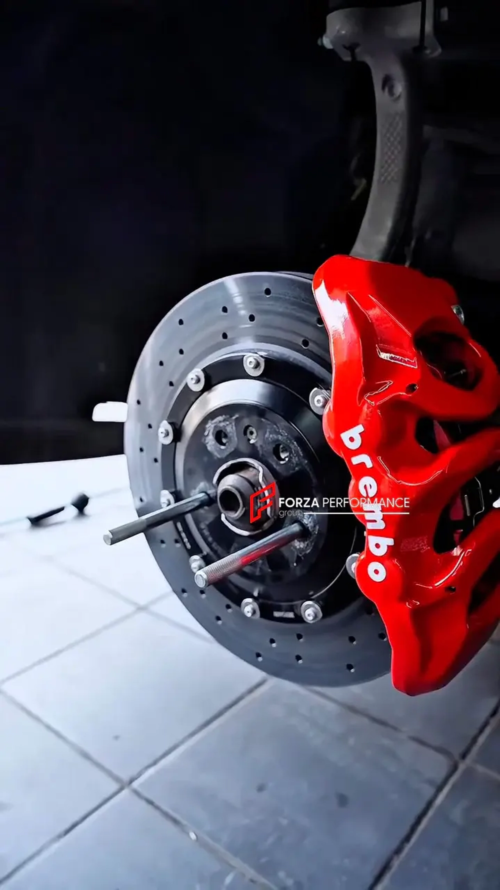 Карбон керамическая тормозная система для PORSCHE MACAN 2021 - 2024 Порше Тормоза Суппорт Тормозные диски Колодки