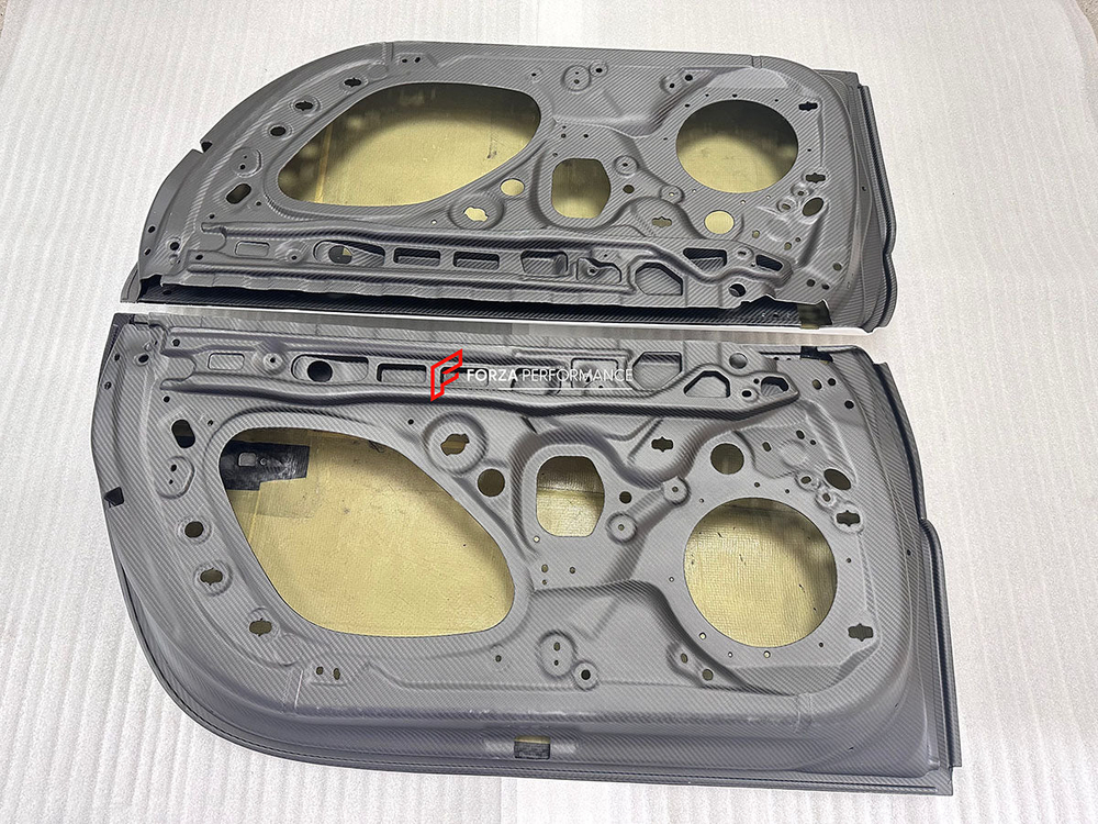 Карбоновые двери для PORSCHE 911 992 CARRERA S / GTS / TURBO / GT3