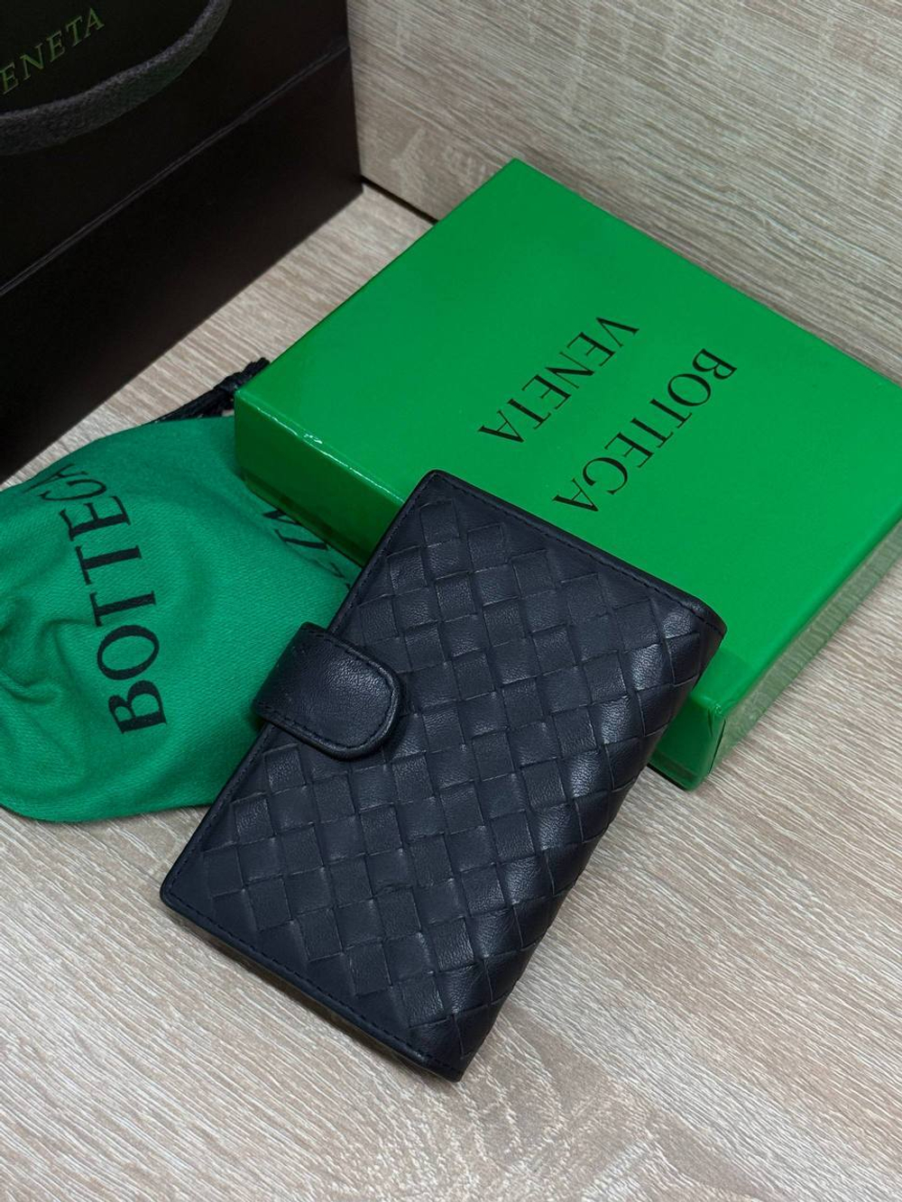 Визитница Bottega Veneta