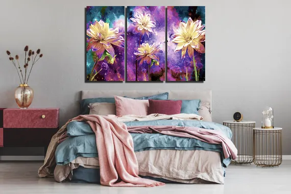 Модульная картина "Цветы на фоне галактики"