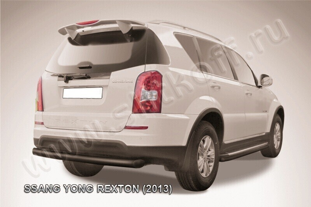 Защита заднего бампера SsangYong Rexton (2012-2017) d76 радиусная серебристая