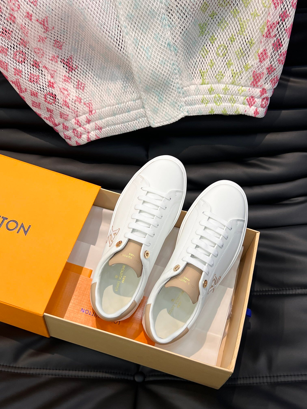 Louis Vuitton Time Out
