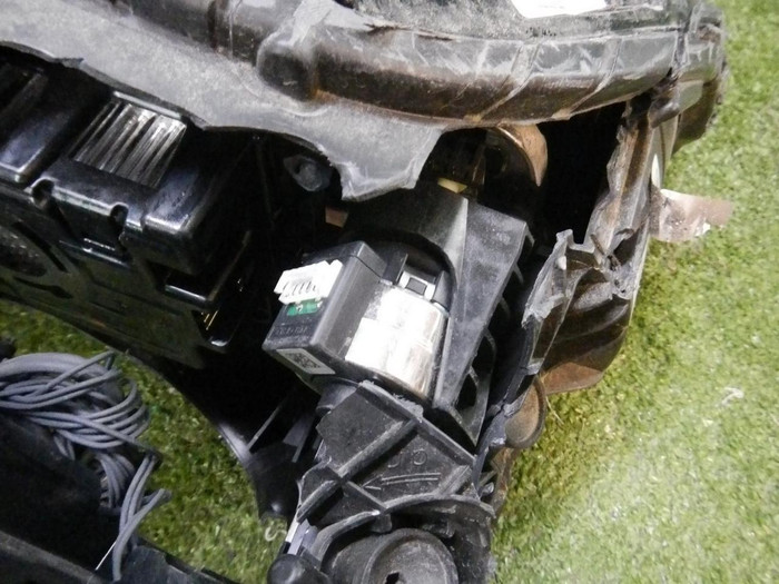 Битая Фара левая Porsche Taycan (2019-н.в.) LED