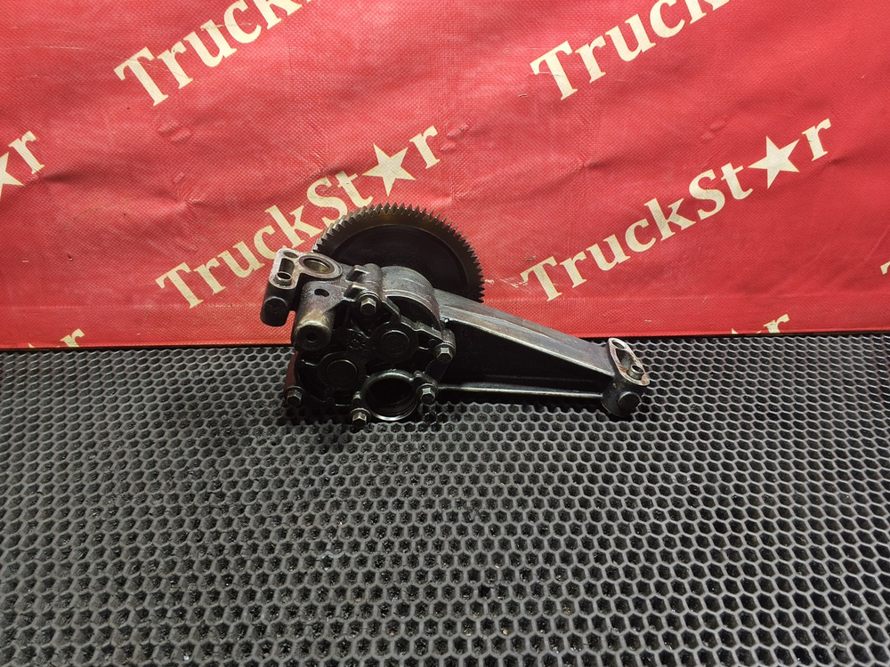 Насос масляный