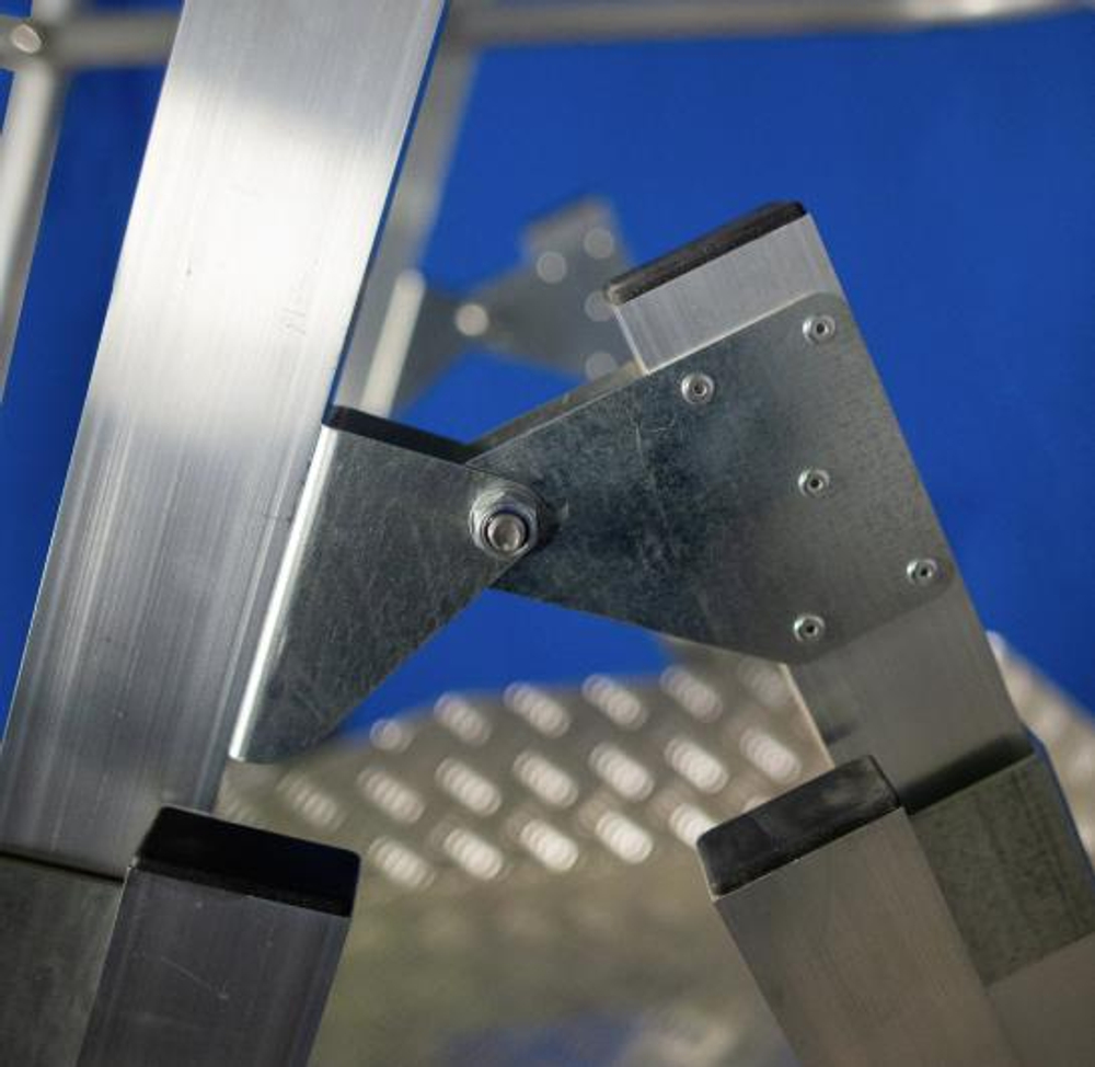 Лестница - платформа телескопическая MEGAL ТЛП (1,3 - 1,9)