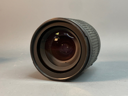 Nikon 18-135mm f/3.5-5.6G ED-IF AF-S DX Zoom-Nikkor