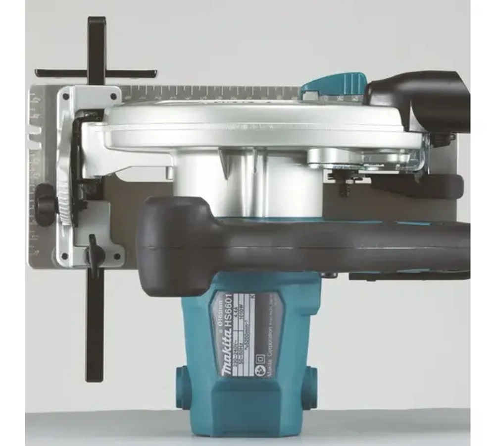 Пила дисковая Makita  HS 6601