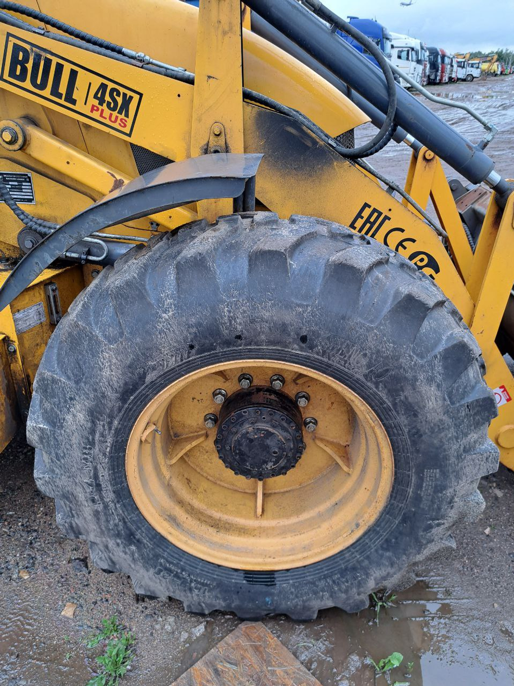 Bull 4SX Экскаватор-погрузчик 4SX-PLUS (Дизельный, 4,6 л, 116 л.с., АТ)