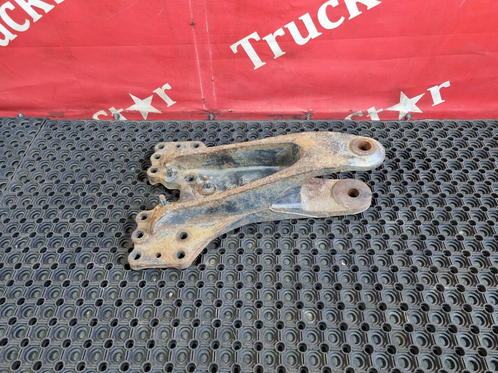 Кронштейн полурессоры задний