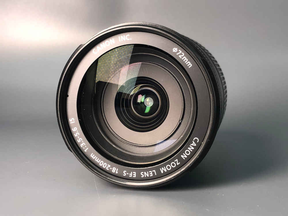 Canon EF-S 18-200mm 3.5-5.6 IS