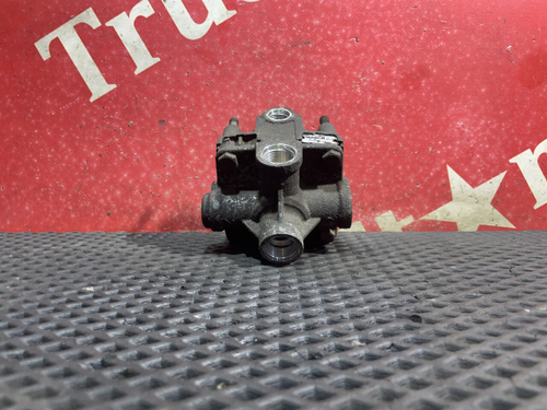 Клапан ускорительный