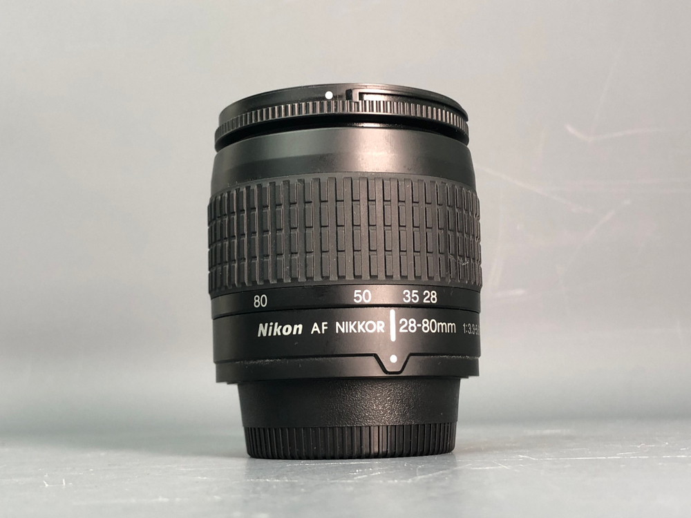 Nikon 28-80 mm 3.3-5.6G AF