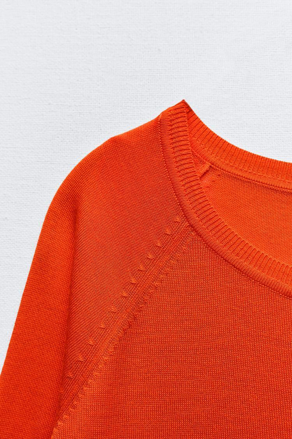 ZARA БАЗОВЫЙ ДЖЕМПЕР ИЗ ТОНКОГО ТРИКОТАЖА, ТЕМНО-ОРАНЖЕВЫЙ