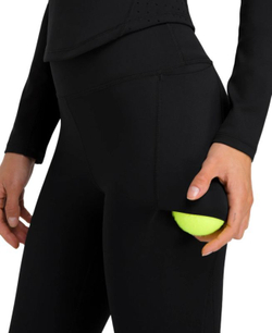 Leginsy Wilson Essential Training Tight - черный