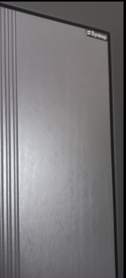 Входная металлическая дверь с зеркалом Бункер HIT B-05/ зеркало в рамке ФЛЗ-603 Бетон светлый