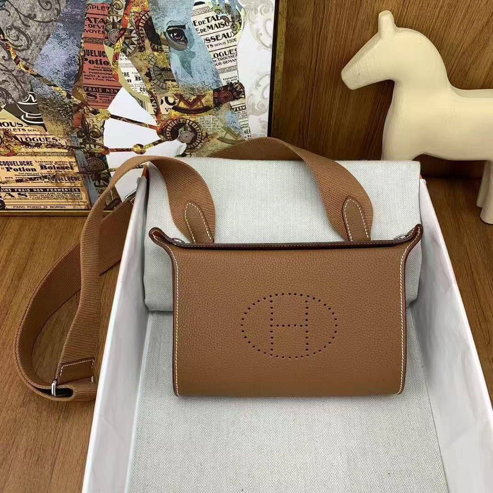 Сумка-мессенджер Hermes