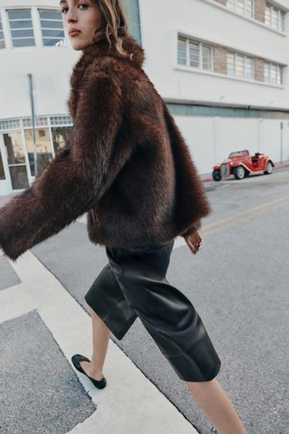 Двусторонний искусственный мех Двусторонний пиджак - ZARA
