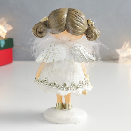 7669118 Сувенир "Девочка в белом платье со снежинкой"
