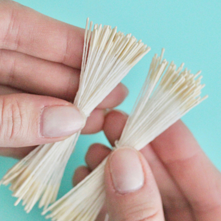 Тычинки для Пиона (длинные, светлые, 2 пучка)