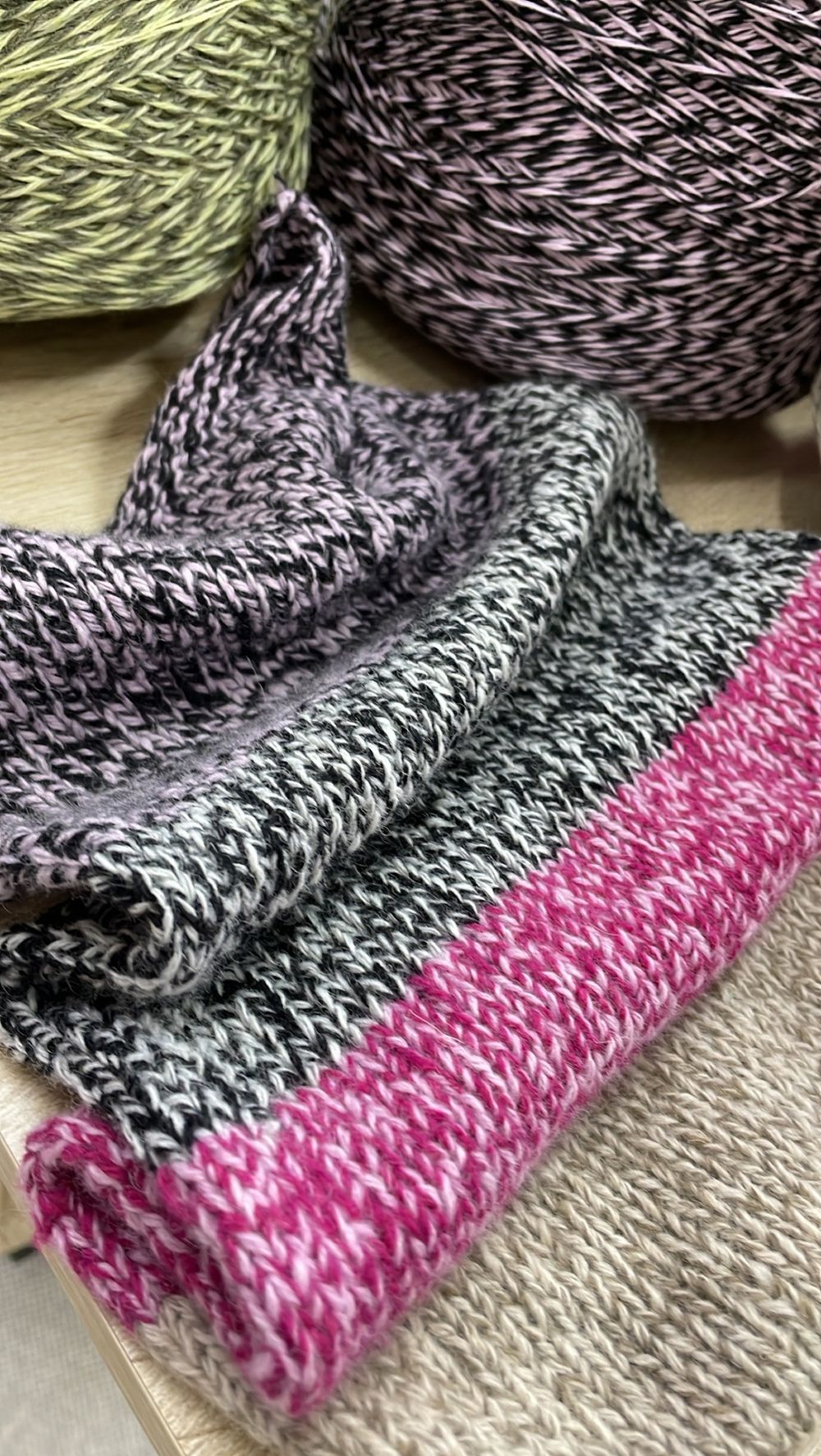 Бобинная пряжа для вязания (300 гр.) Mille Fili S.P.A.  80% меринос 20% полиамид