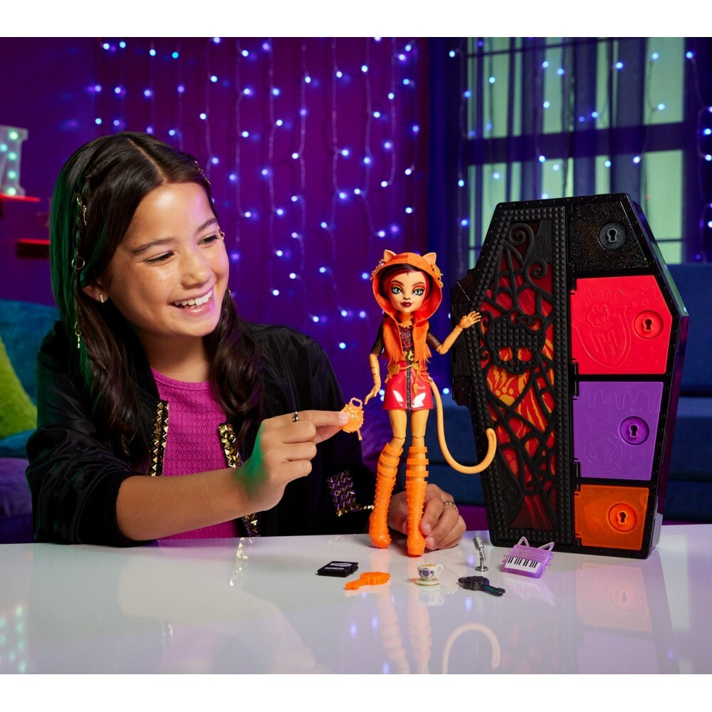Monster High - Scary Creeps Кукла Торалей + аксессуары HNF80 / артикул   HPD59 HNF80  / GTIN 194735139491