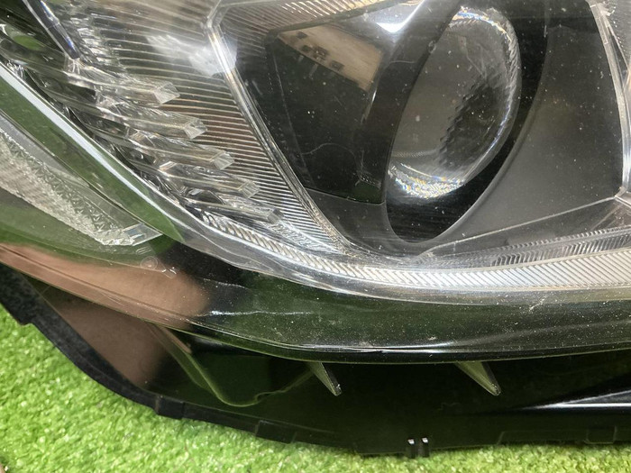 Фара правая Toyota Camry xv70 (2017-н.в.) LED